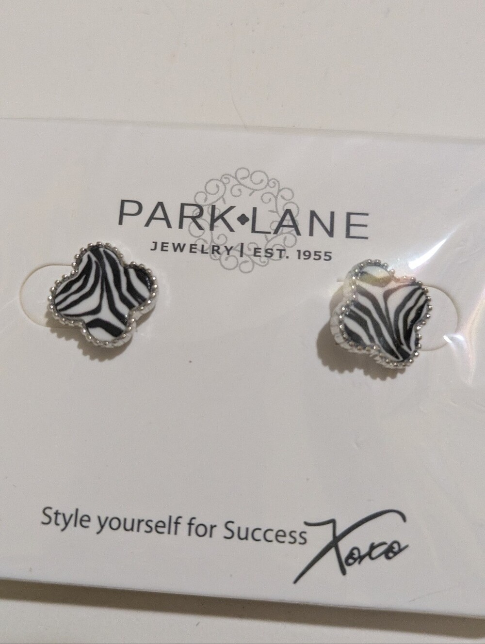 Lana Icon Zebra Earrings